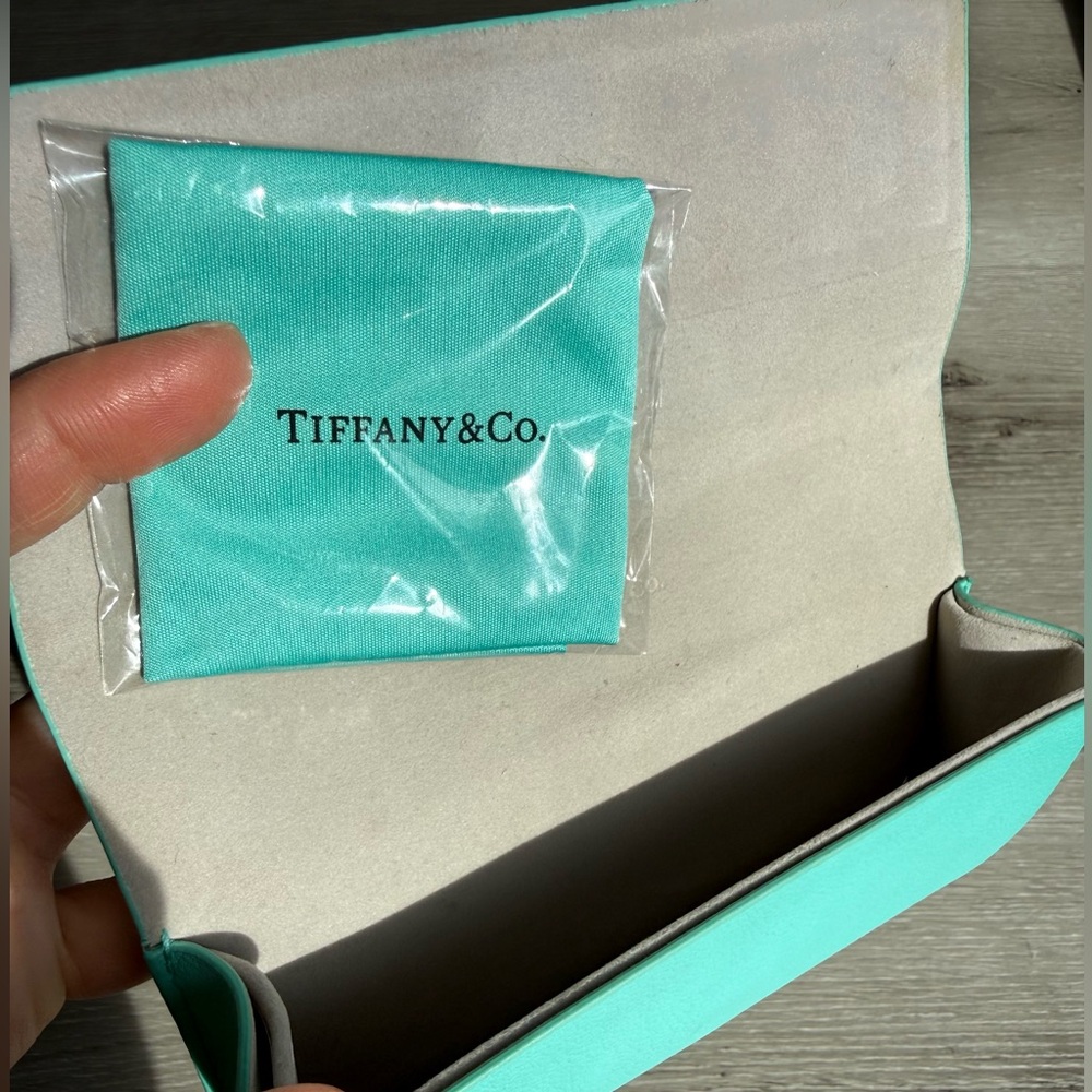 Tiffany & Co. Glasses Case and Wipe Cloth, Aqua Blue - Picture 4 of 17